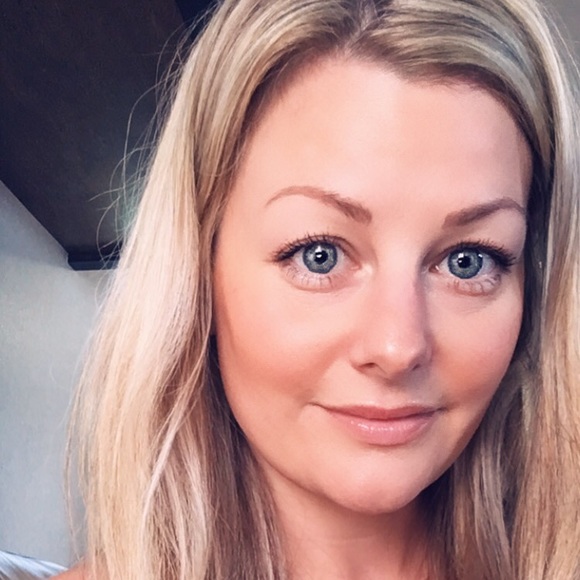 Meet your Posher, Alley - Picture 2 of 2